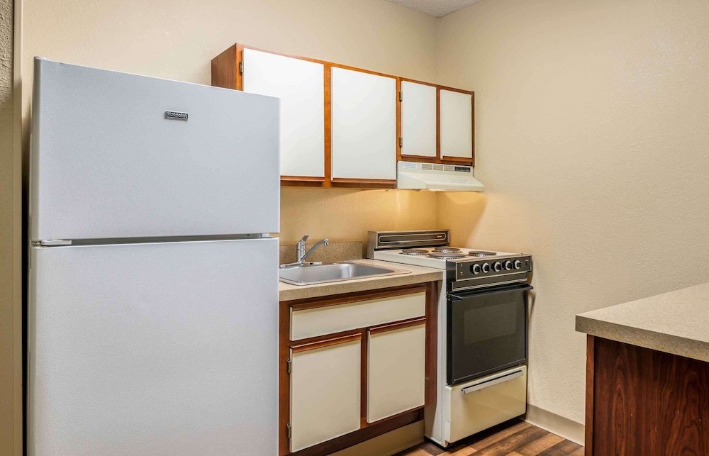Extended Stay America - Evansville - East 45/55
