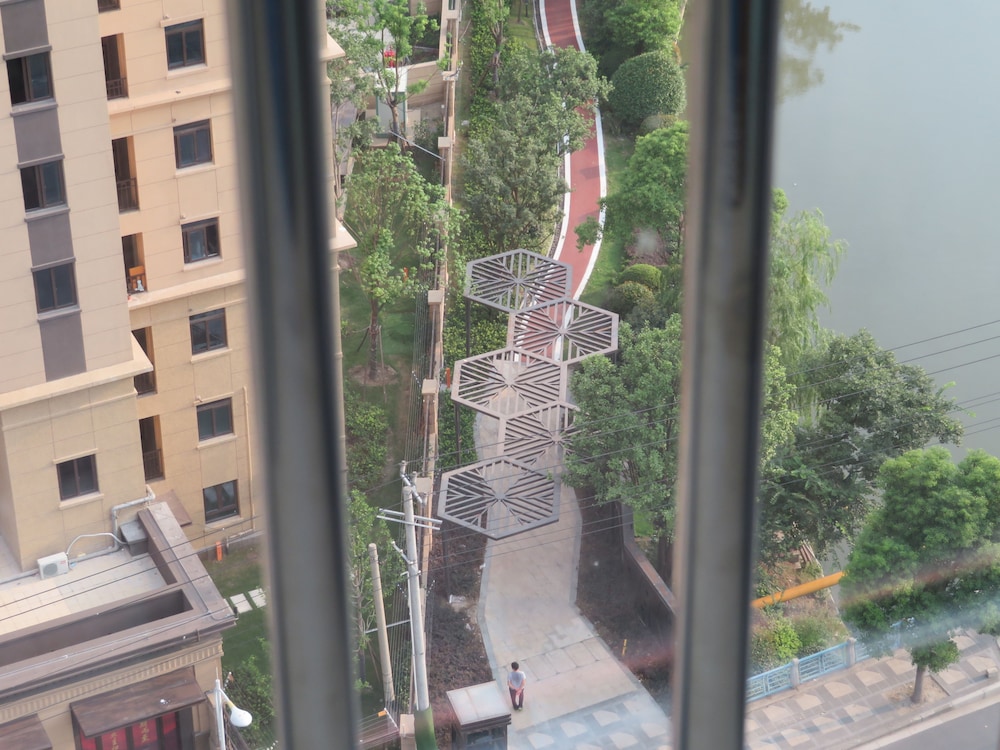 Yunzu Aparthotel (Huanlegu Branch) 29/48