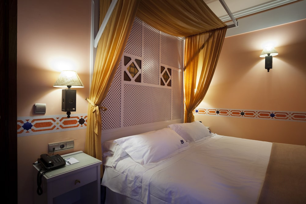 Suites Gran Via 44 Hotel 19/51