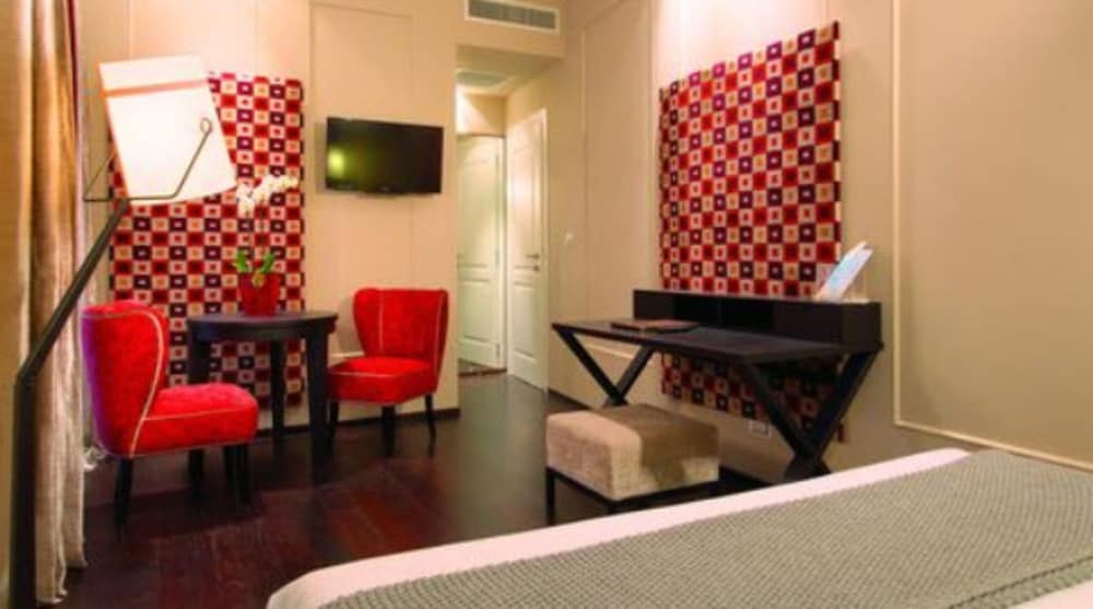 Stendhal Luxury Suites 33/39