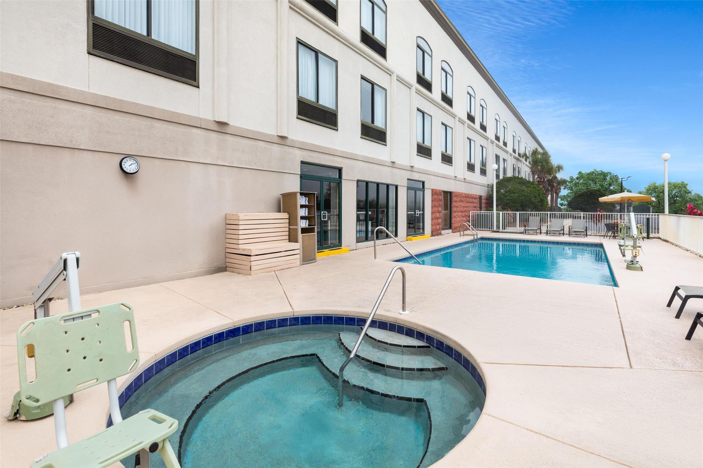 Wingate by Wyndham Destin 32/34