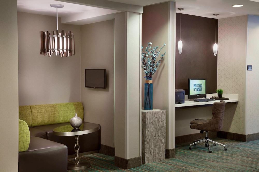 Cambridge Suites Mississauga 21/22