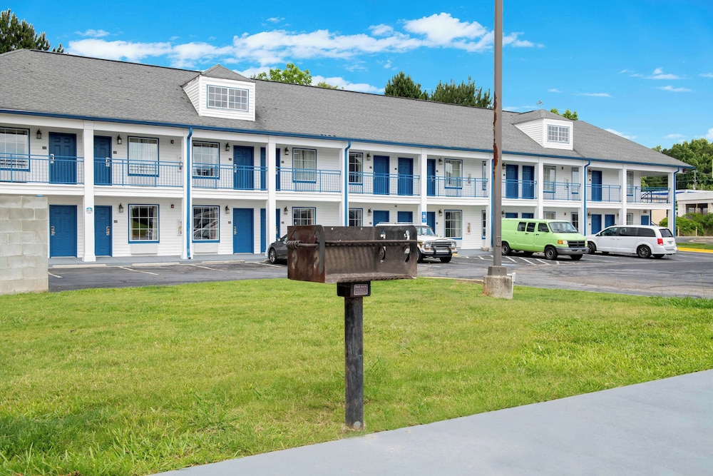 Motel6 Macon, GA - I-475 50/53