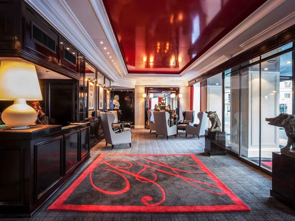 lobby