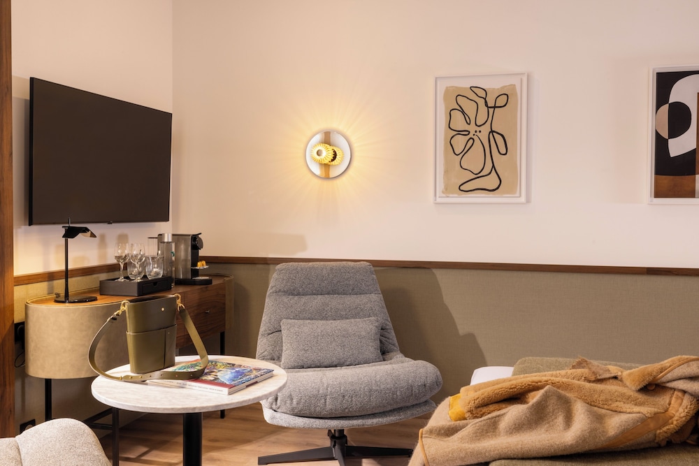Hotel 56 Bordeaux - Handwritten Collection 44/62