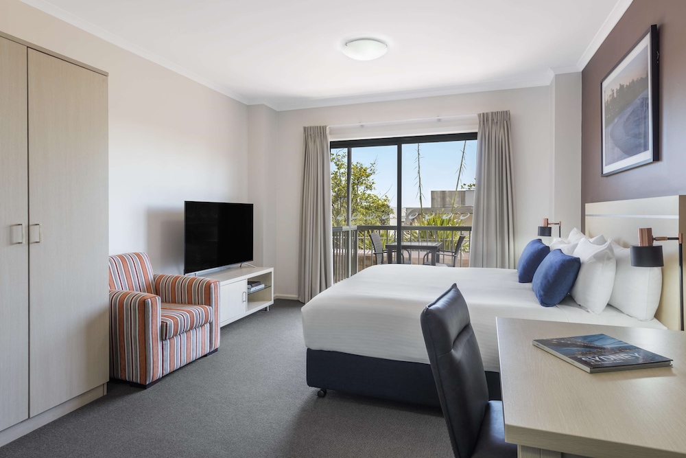 Oaks Sydney Goldsbrough Suites 23/69