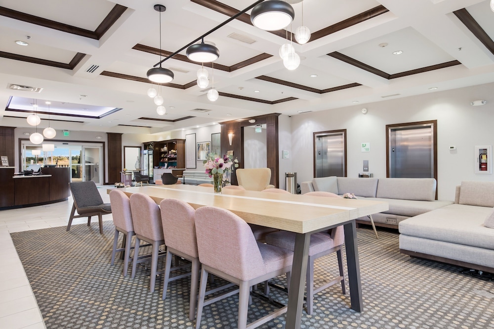 Holiday Inn Jackson Nw Airport Road 65/79