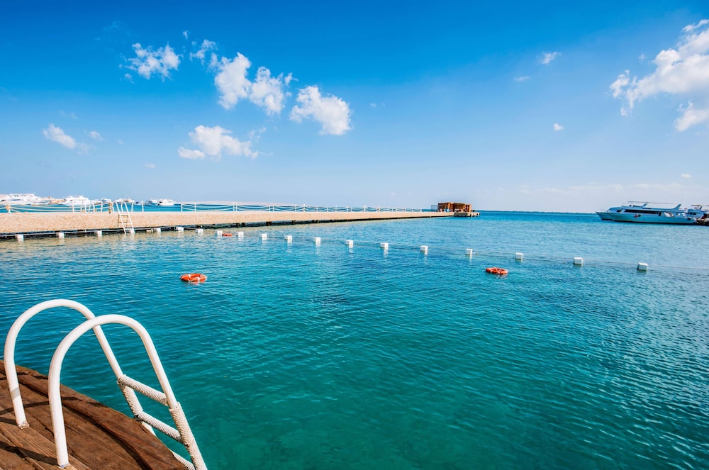 SUNRISE Aqua Joy Resort 56/64