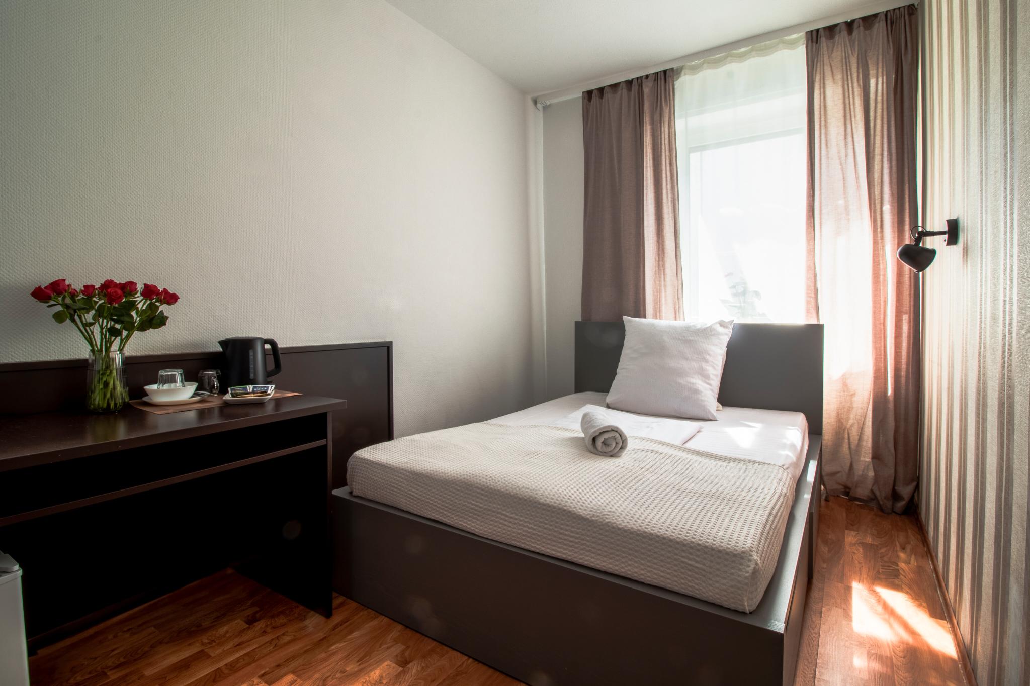 Semi Room, Deluxe, Single, Semi Double Bed