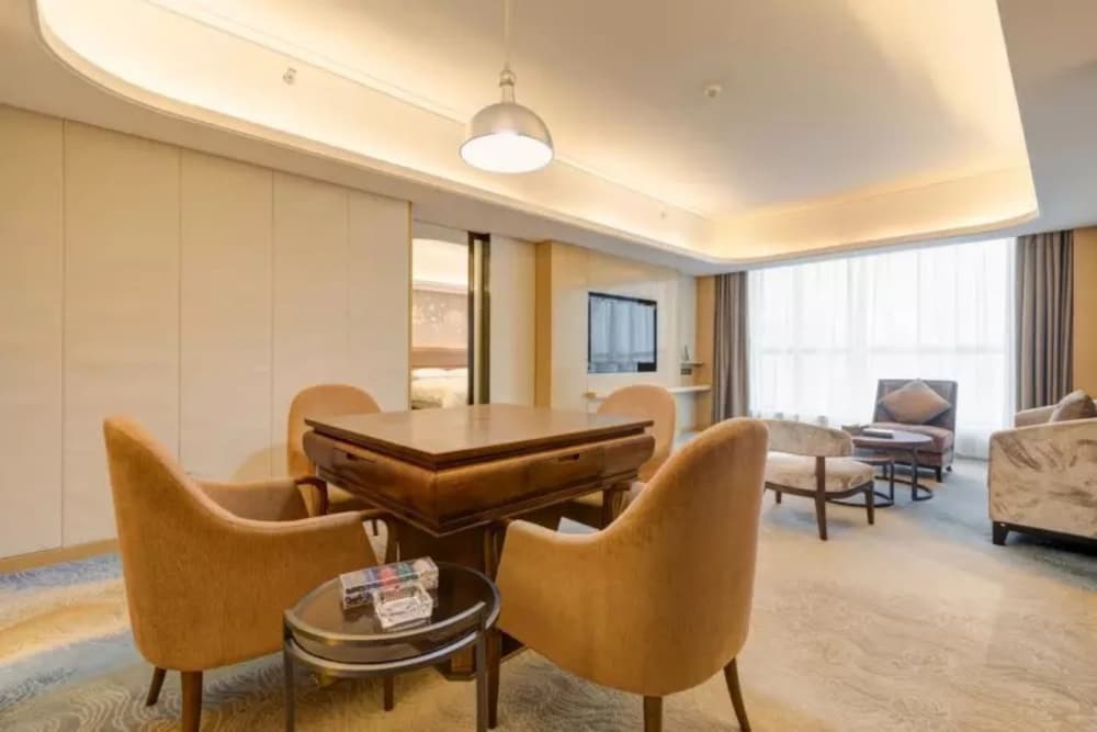 Li Cai Tian Qi Hotel Xianyang 40/48