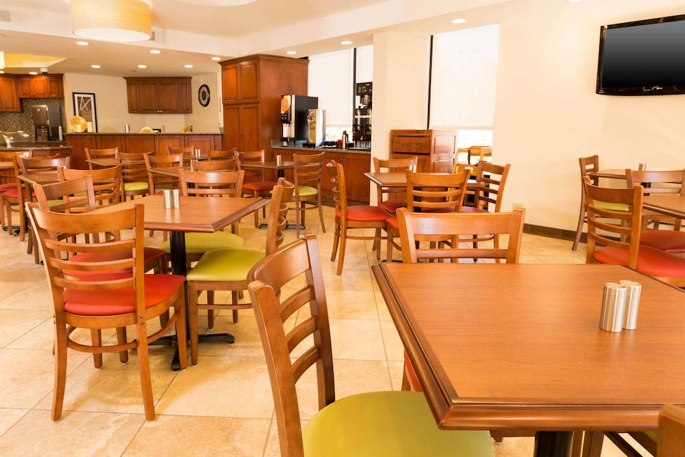 DRURY INN AND SUITES ATLANTA MARIETTA 32/50