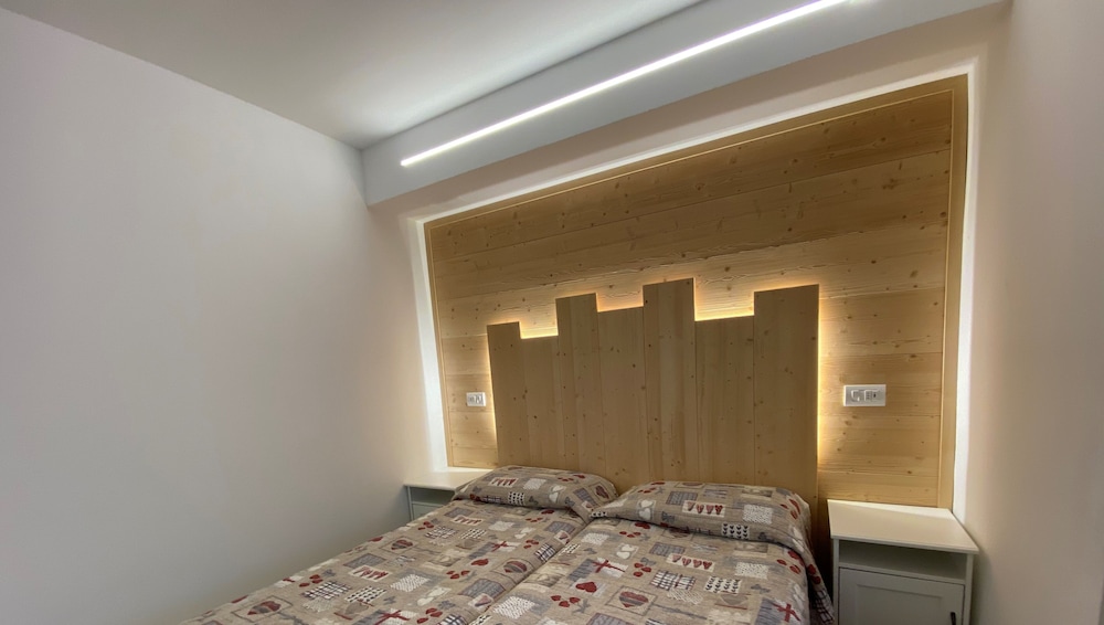Hotel Sciatori 34/44