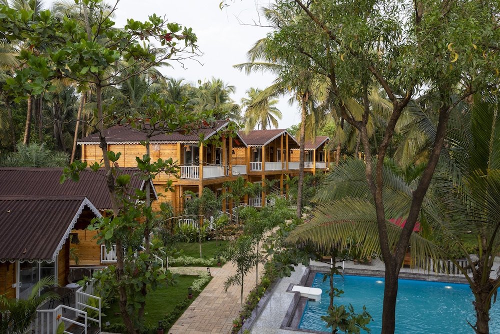 Aralea Beach Resort by Stone Wood Morjim 32/47