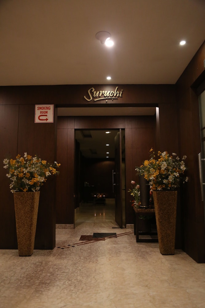 Hotel MD's Continental 8/42