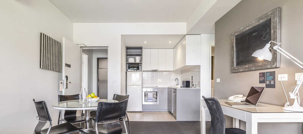 Punthill Oakleigh 12/50
