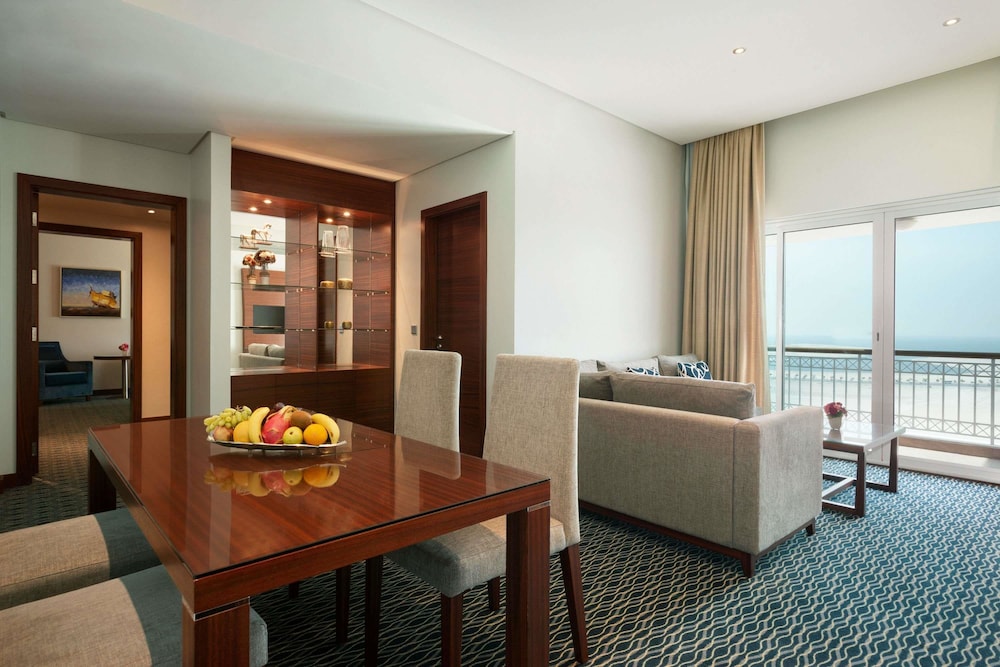 Ramada Resort by Wyndham Manama Seef 36/57
