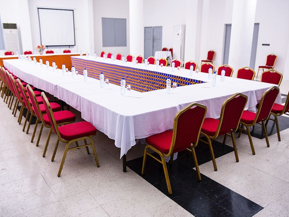 Lebene Hotel Lome 6/10
