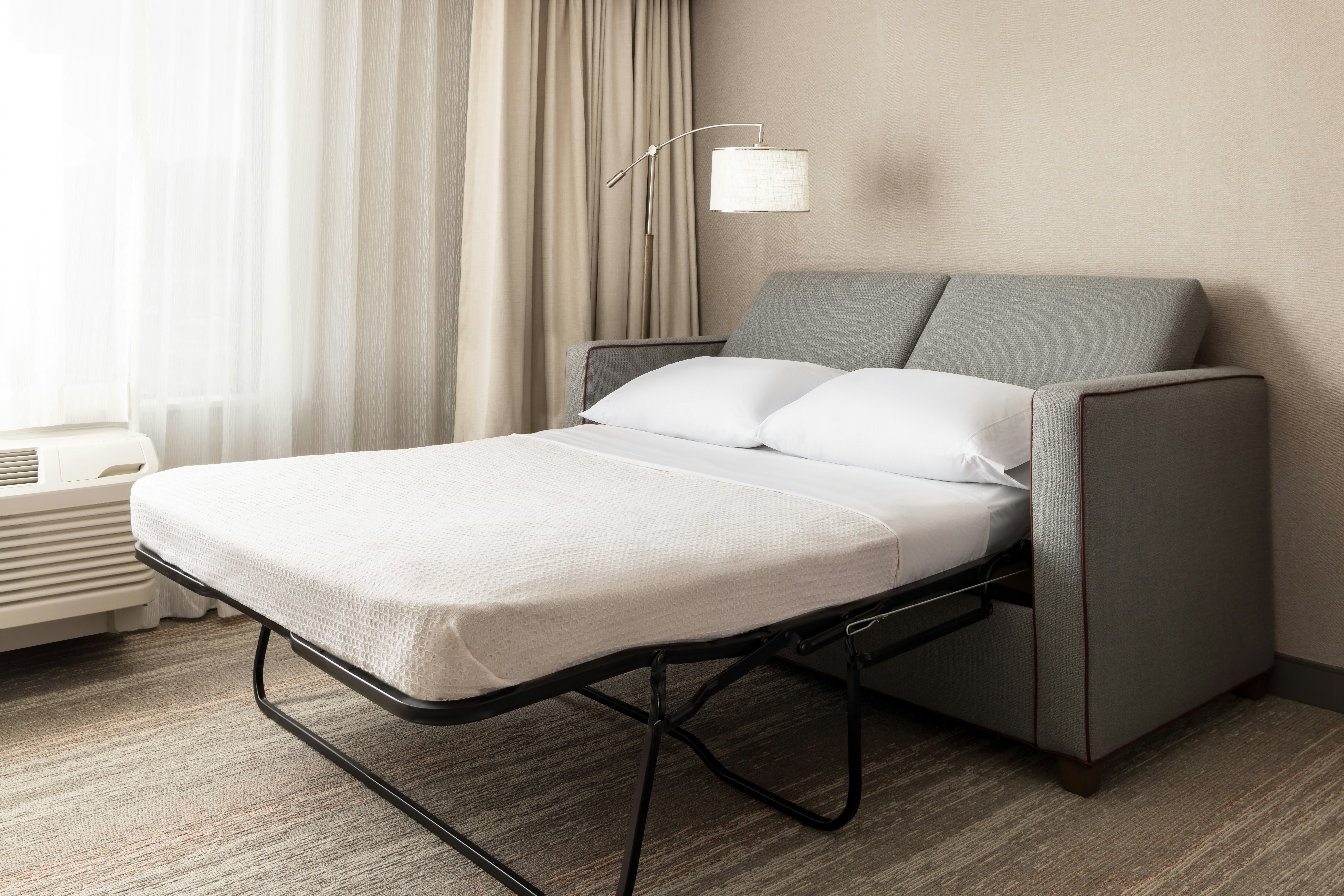 Studio, King Bed, Accessible