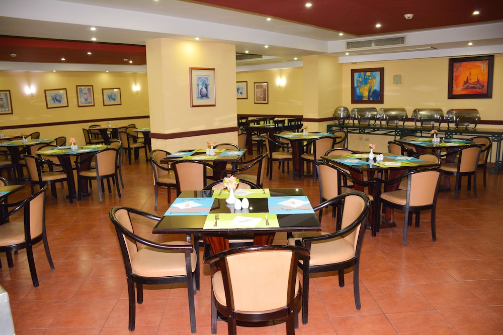 Aracan Pyramids Hotel 55/68