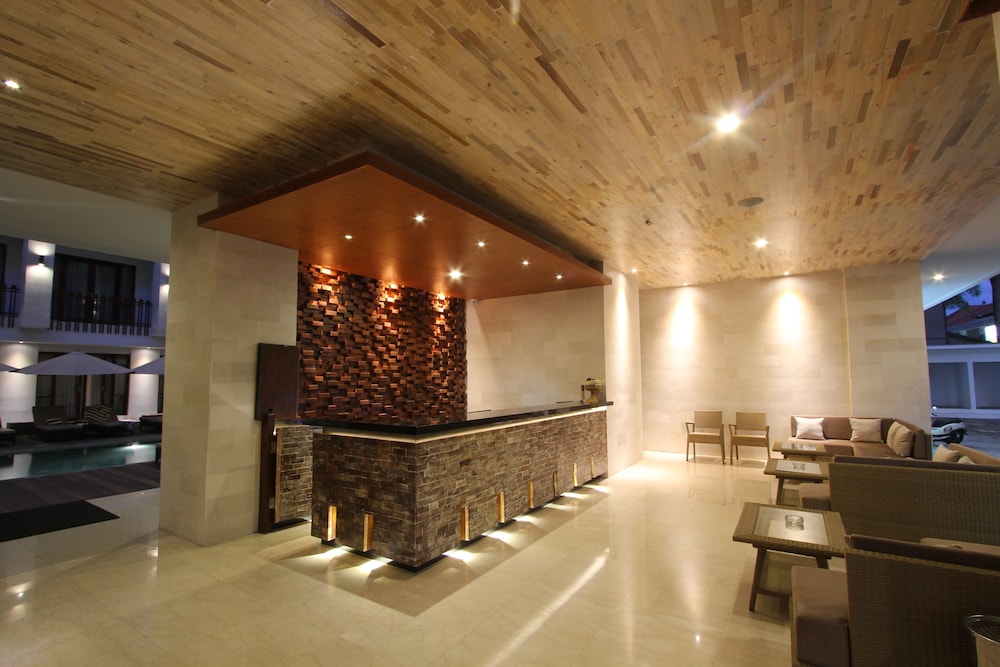 Grand La Walon Hotel 46/66