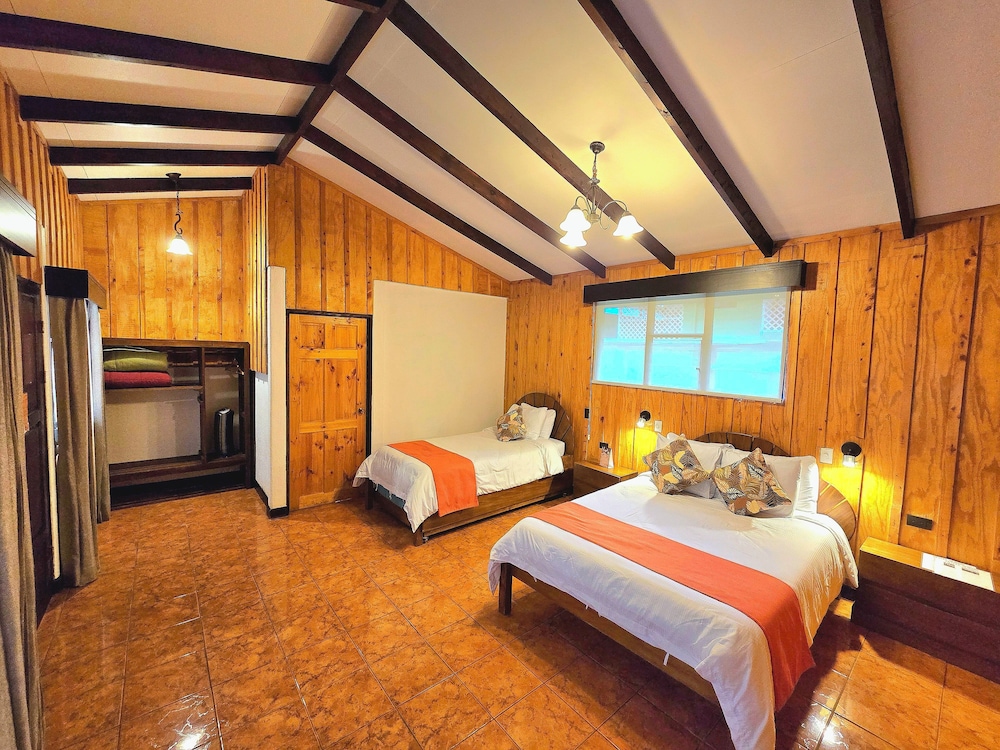 Hotel De Montana Suria 6/50