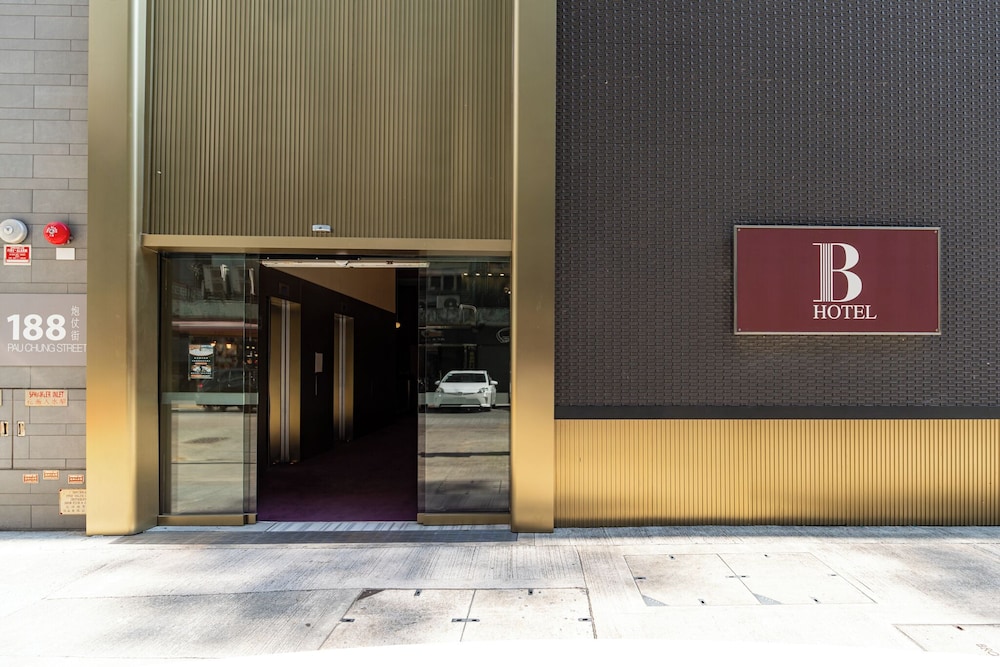 MIJ (Kai Tak) Hotel 7/64