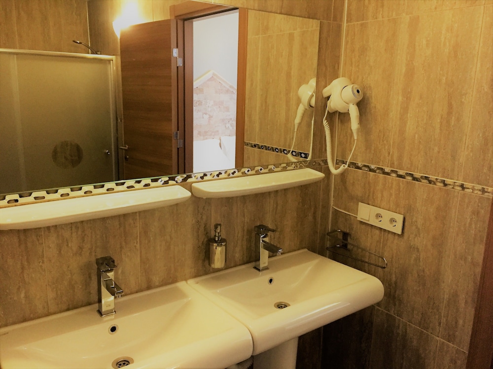 Grand Park Hotel Corlu 58/60