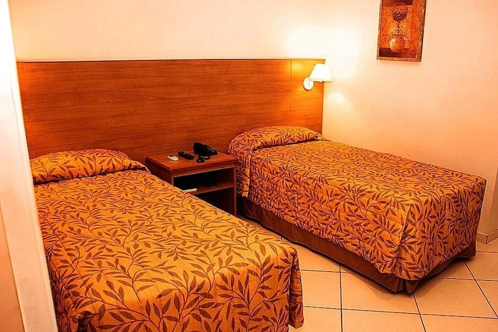 Lazuli Hotel 20/40
