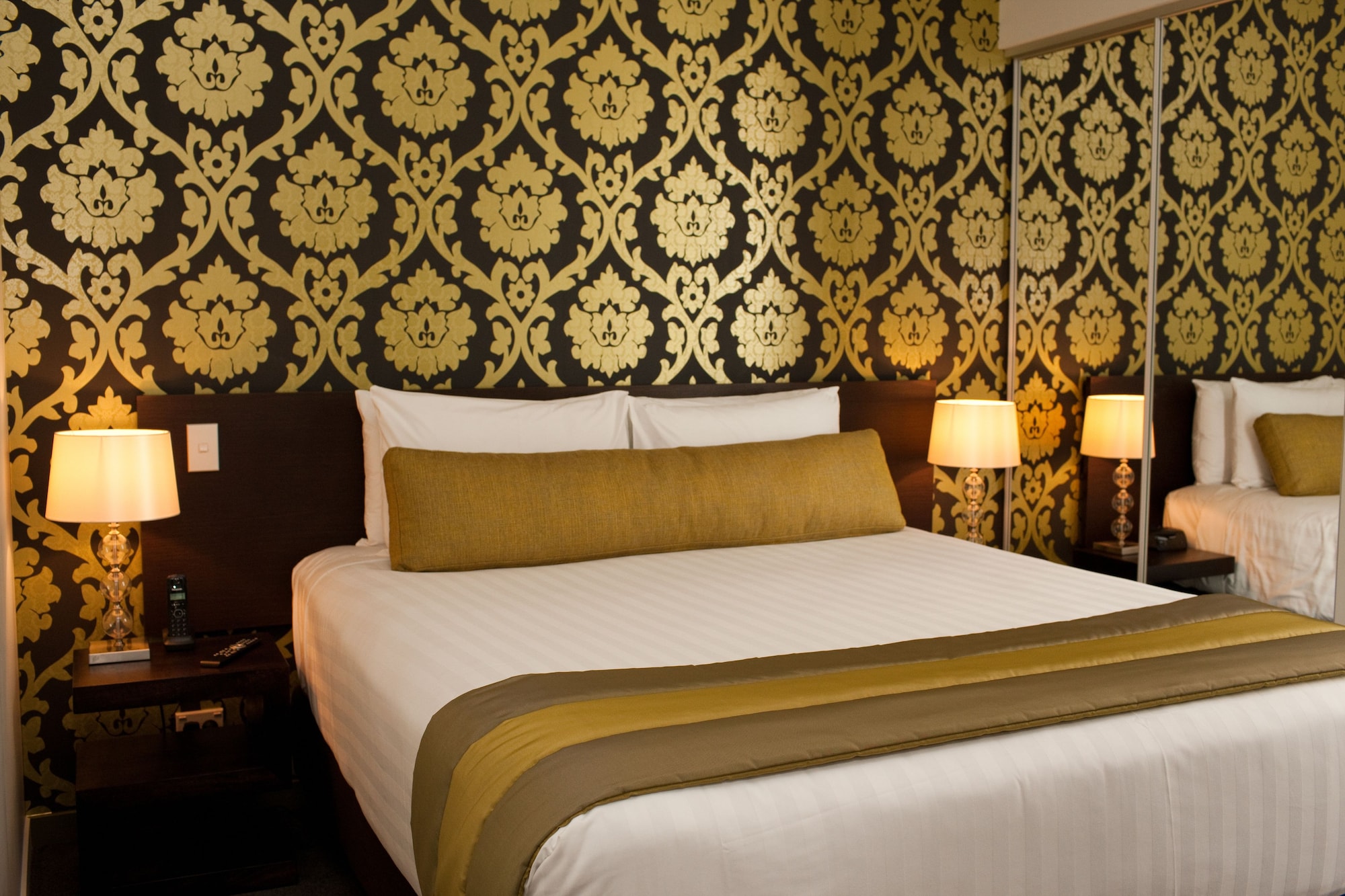 DIRECTOR, SUITE