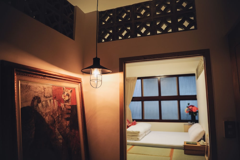 365 Hostel 4/33