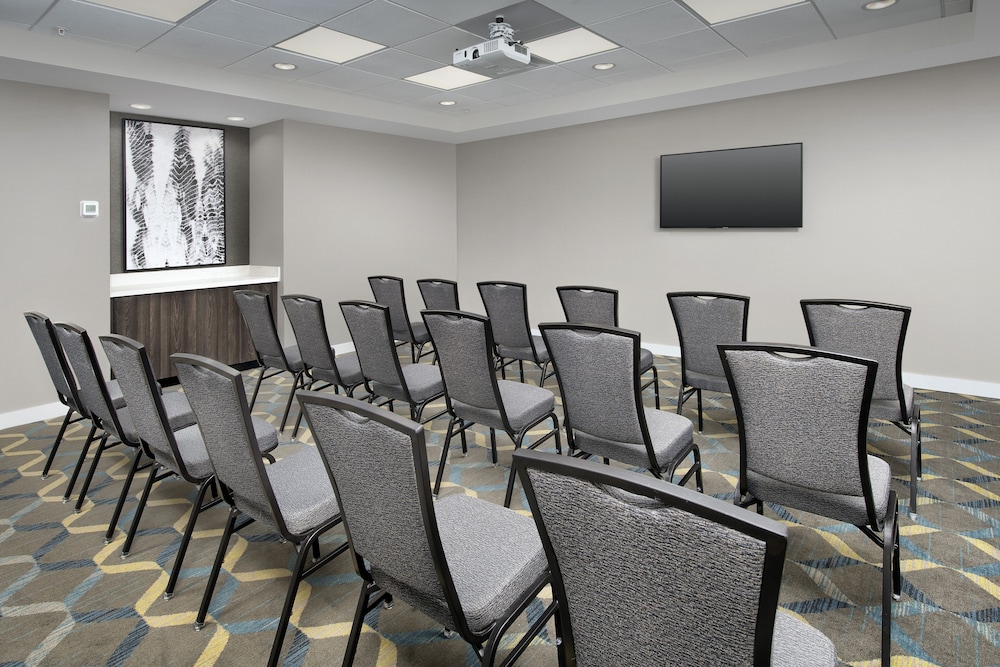 Residence Inn by Marriott Lubbock-University Area 54/72