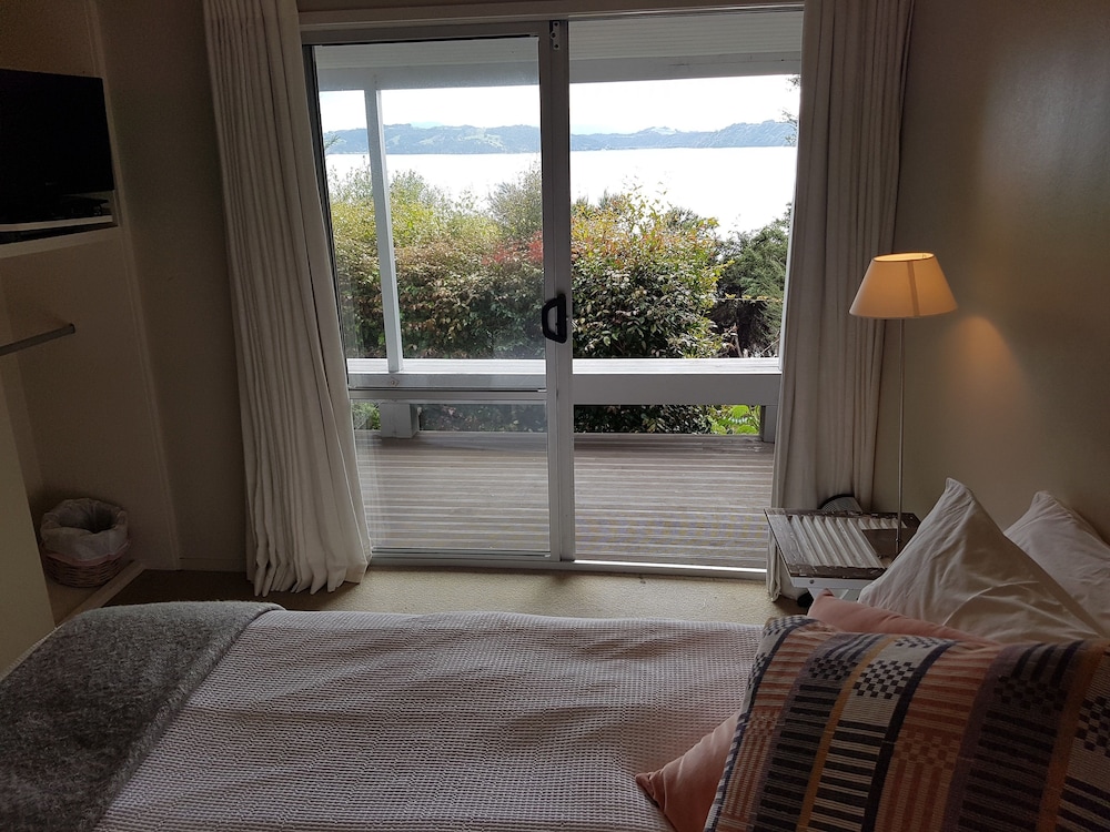 BEACH HOUSE KAWAU ISLAND 16/51