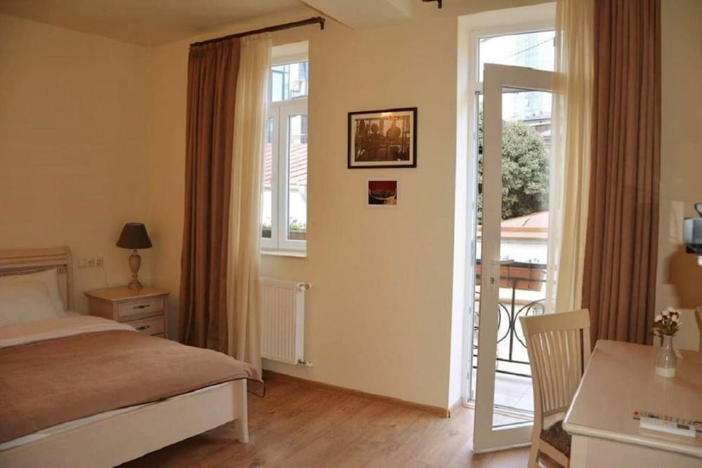 SUPERIOR, DOUBLE BED