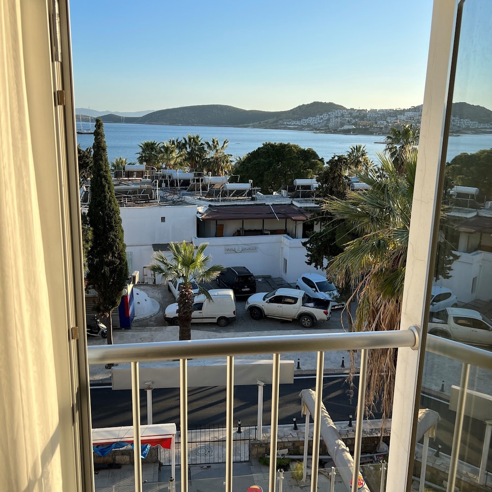 EXEN HOTEL 28/50