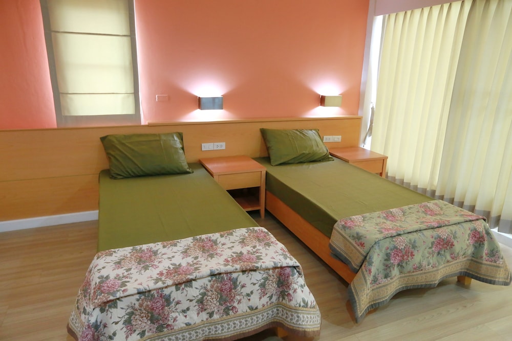 Sasi Place 13/65