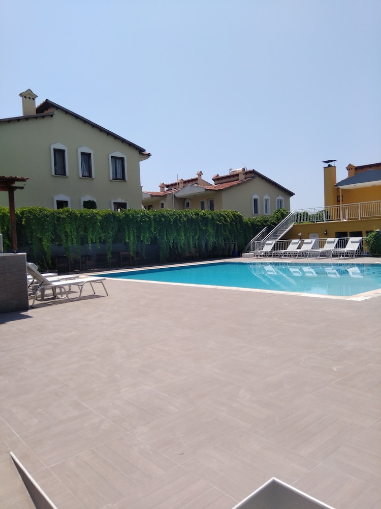 Merveille Hotel 38/48
