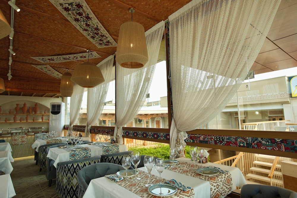 Zargaron Boutique Hotel 15/25