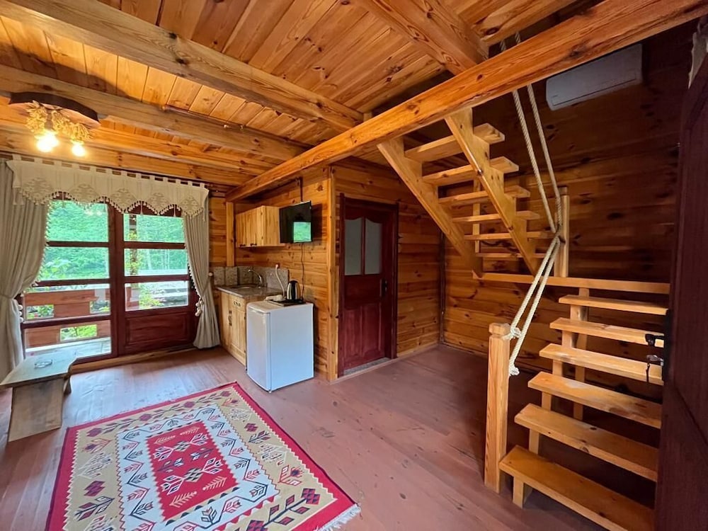 Teona Caglayan Bungalov 19/35