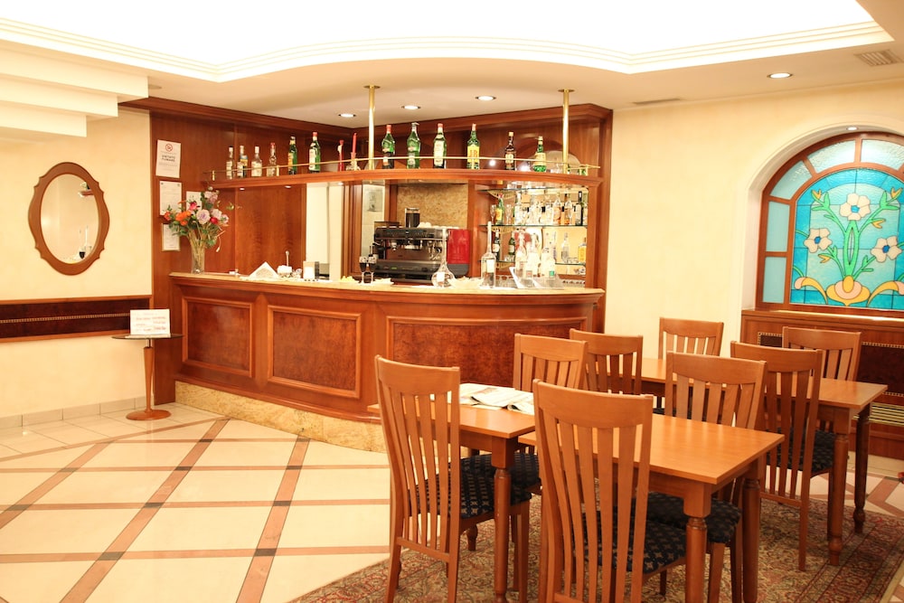 Mokinba Hotel Montebianco 51/71