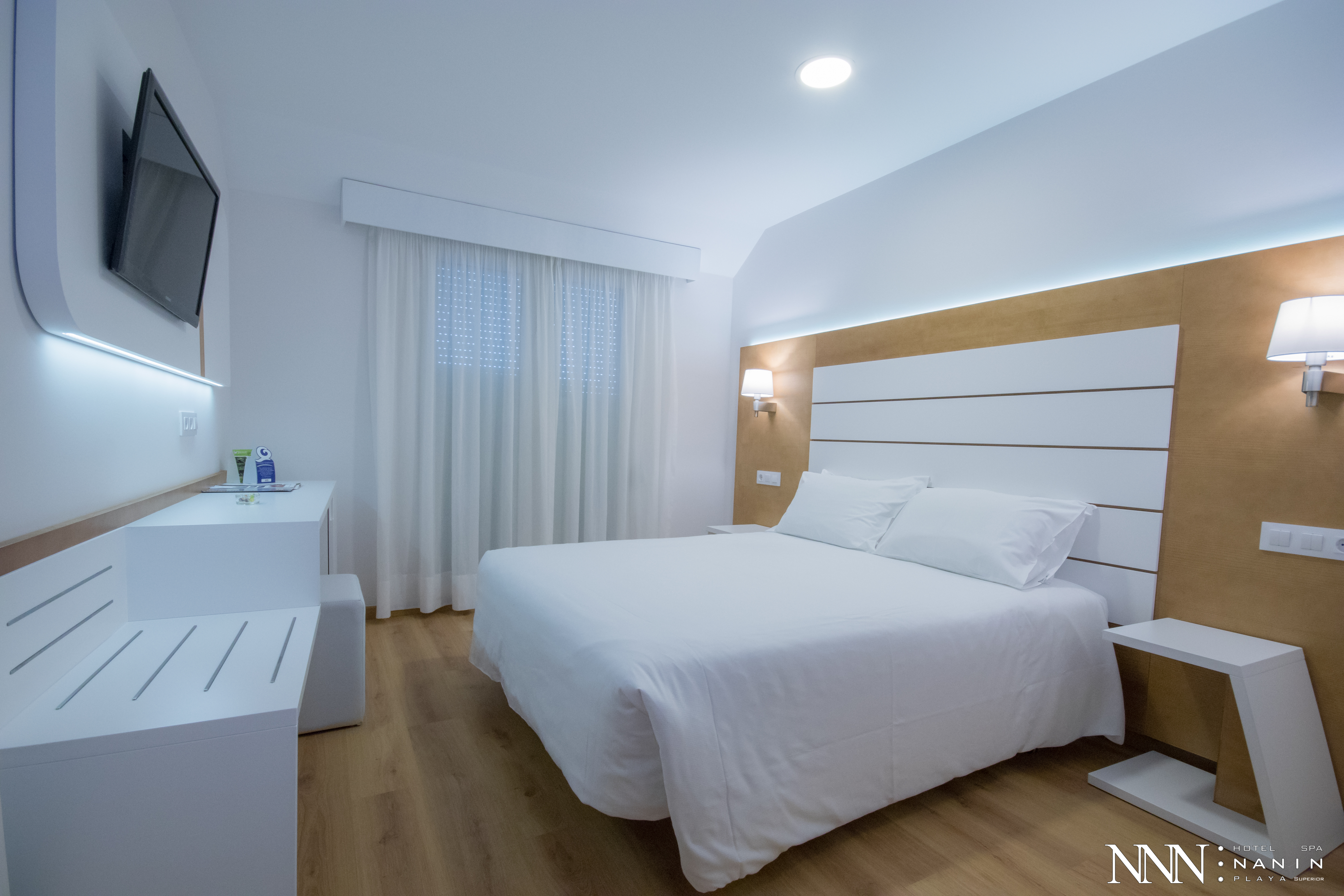 Room, Double Bed, Street View