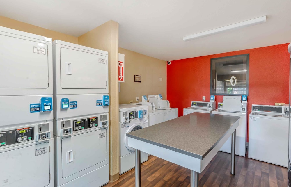 Extended Stay America Suites Portland Beaverton 38/62