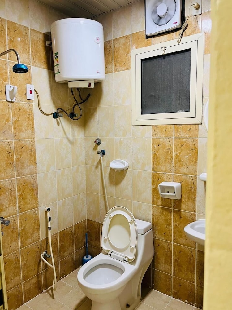 العييري للشقق المفروشة الدمام 2(Al Eairy Furnished Apartments Dammam 2) 50/52