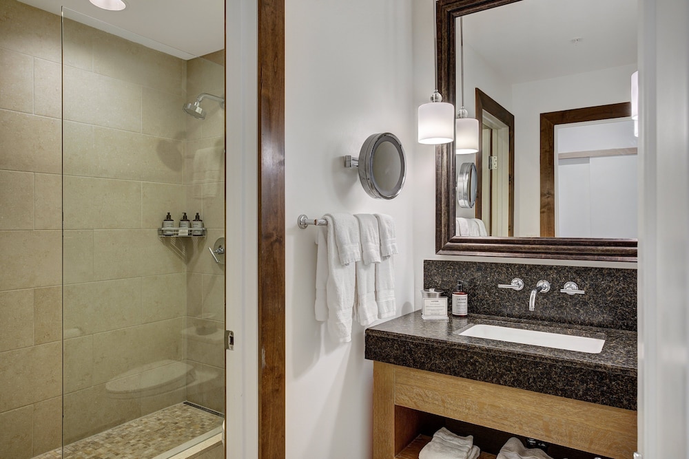 شقة سكنية بسرير كينج وسريرين فرديين بغرفتي نوم، Osprey At Beaver Creek Rock Resort 3/8