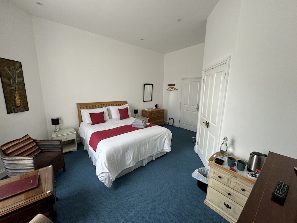 Hookwood Lodge 16/42