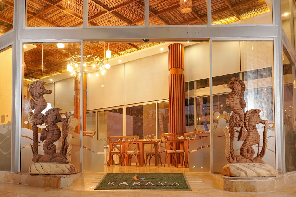 Hotel Karaya Dive Resort 12/58