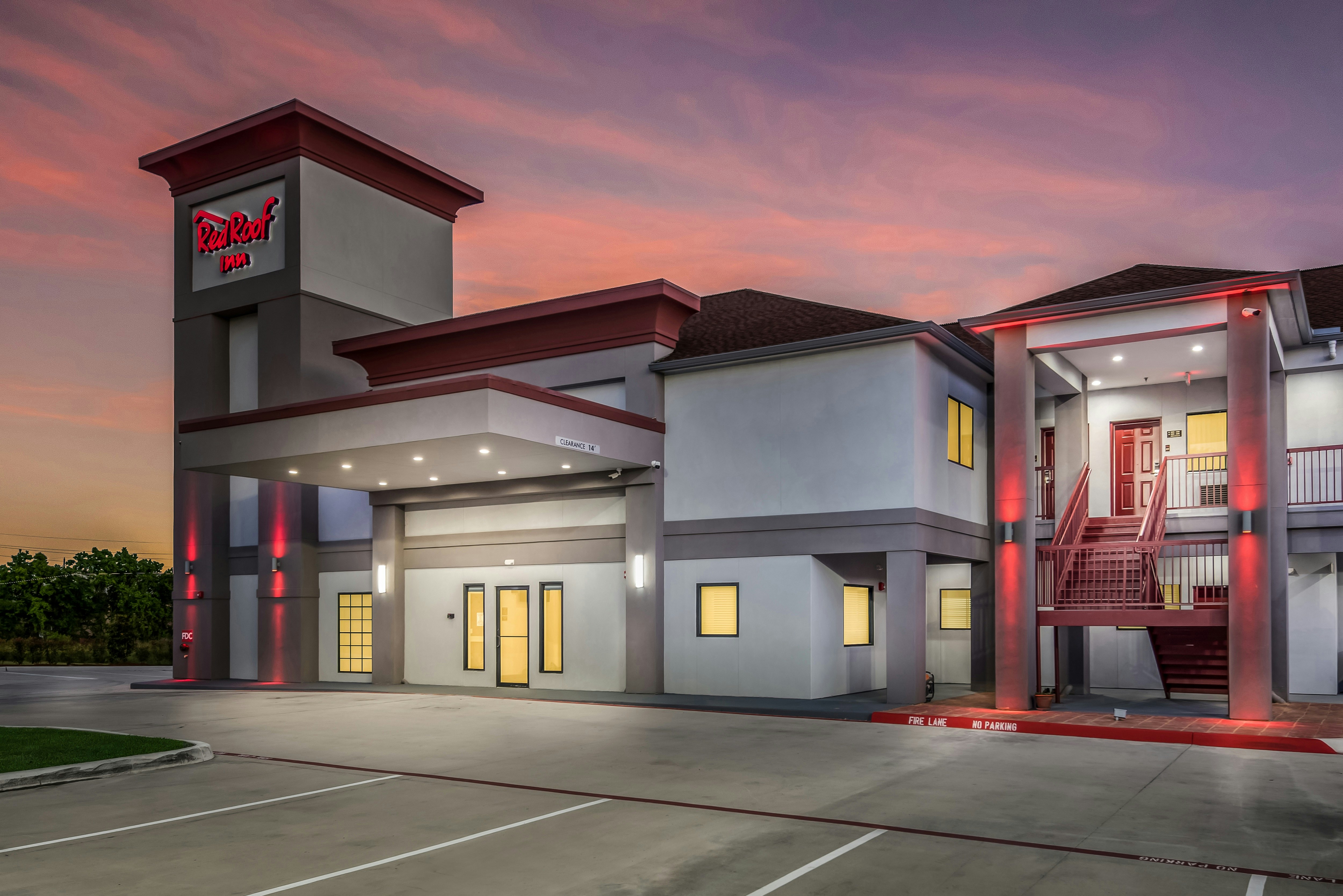 Red Roof Inn Baytown 28/34