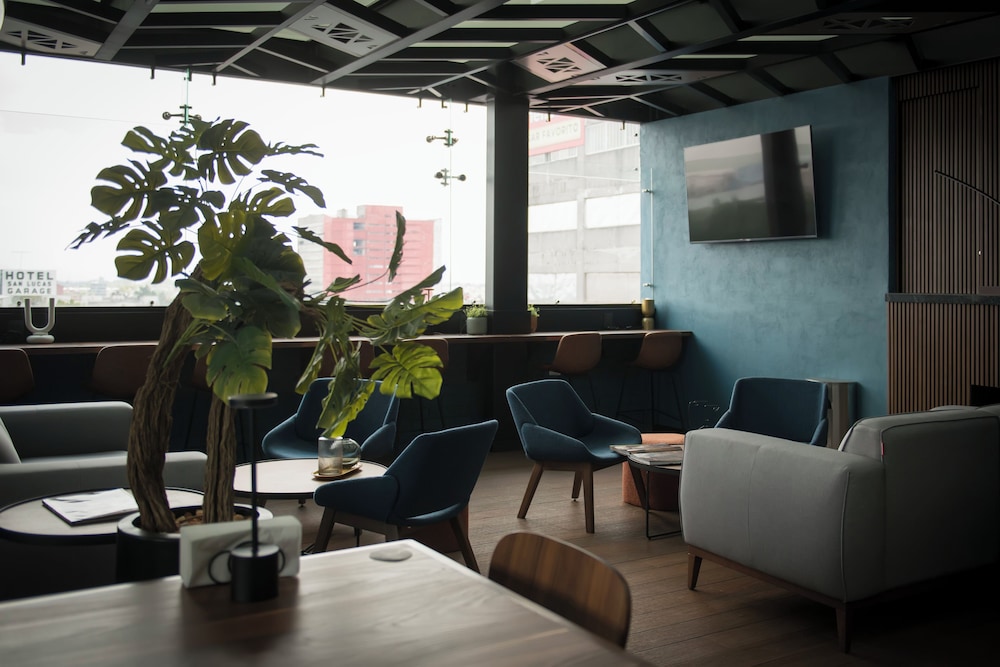 Hotel Flamencos 27/50