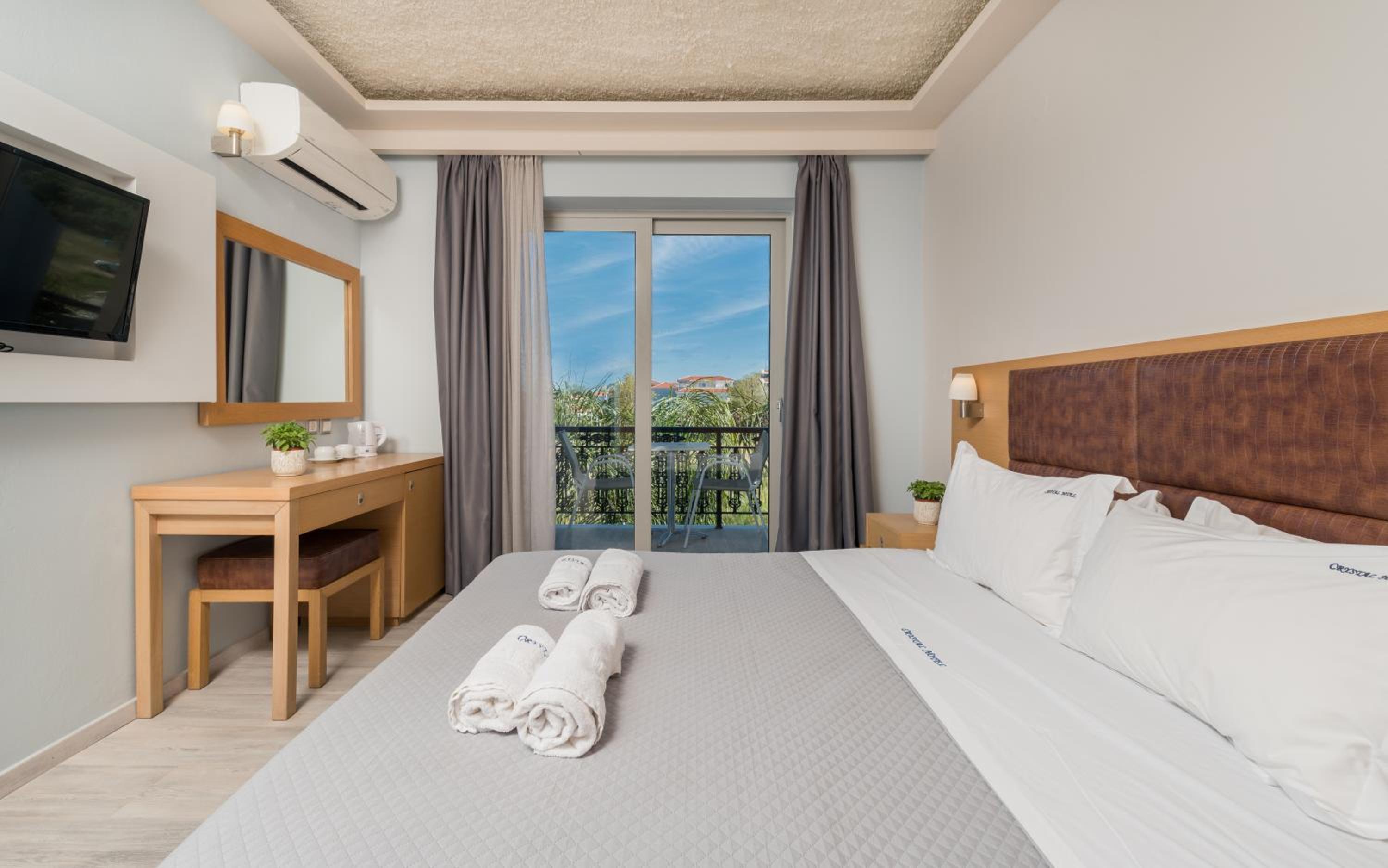 Crystal Beach Hotel 13/51