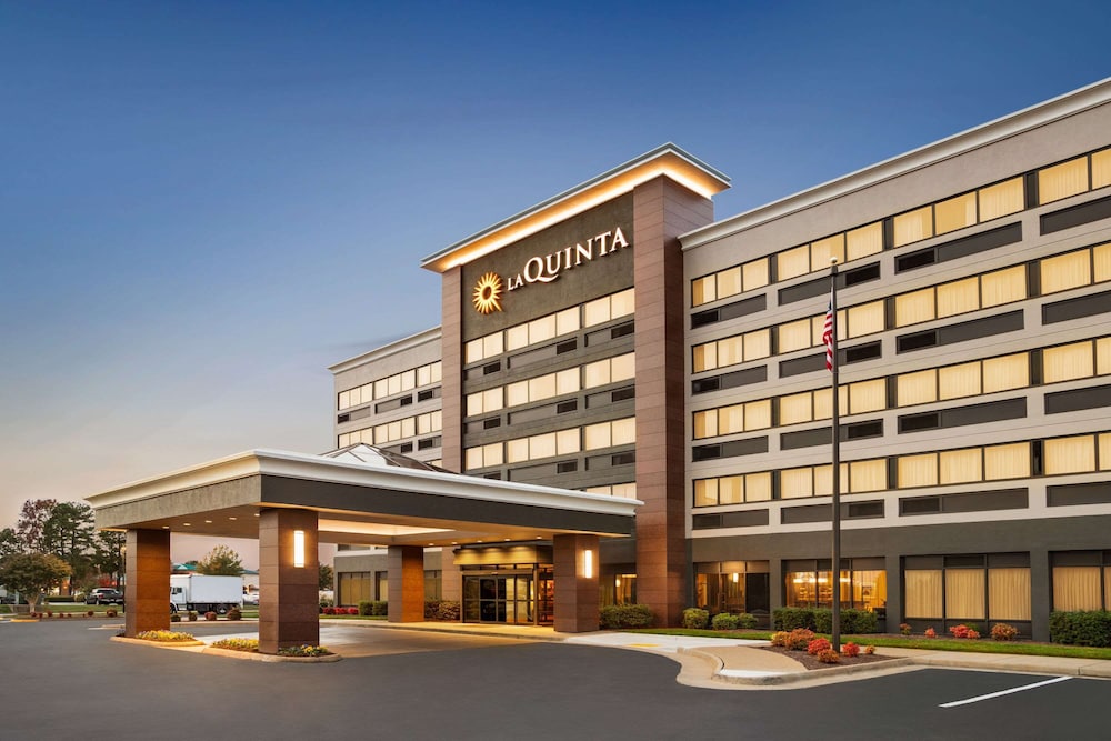 La Quinta Inn & Suites by Wyndham Richmond-Midlothian 2/36