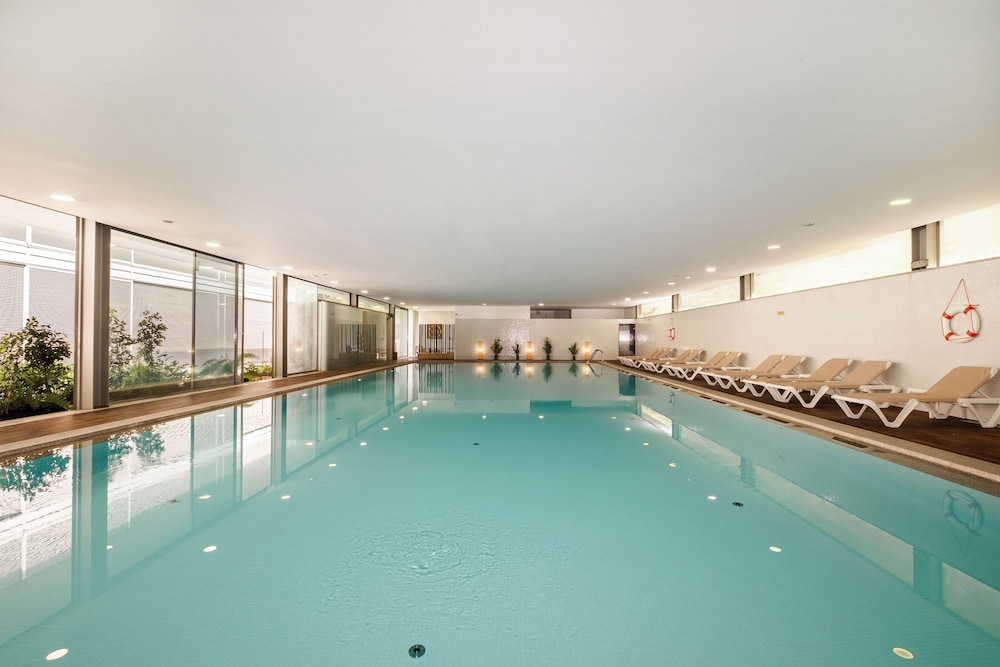 swimming pool spa